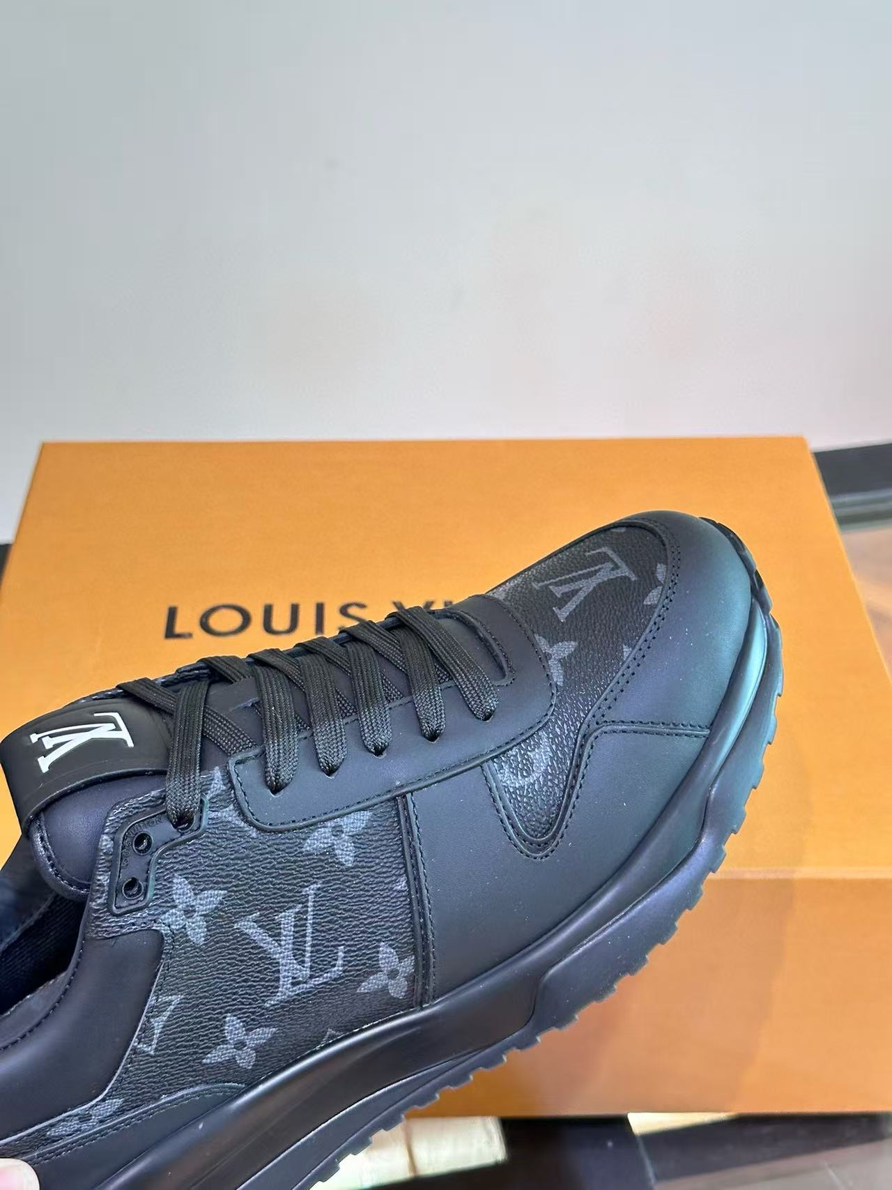 LV Shoes(AAA)-1242
