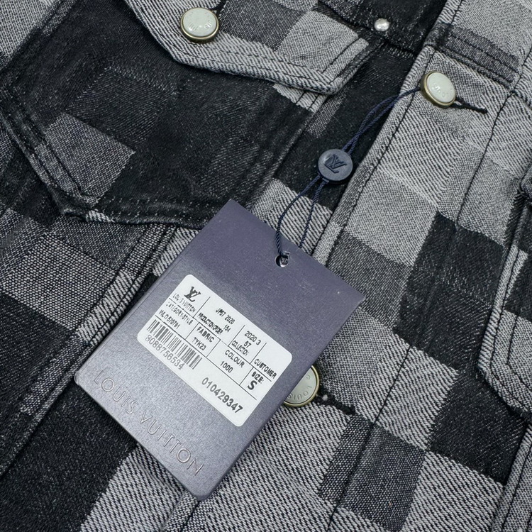 LV Jacket-030
