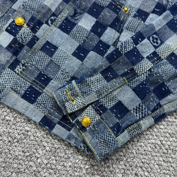 LV Jacket-035