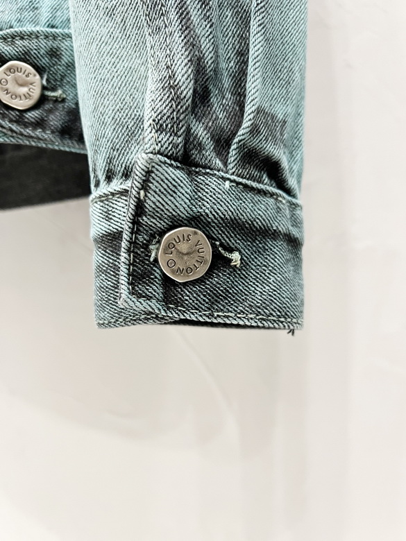 LV Jacket-039