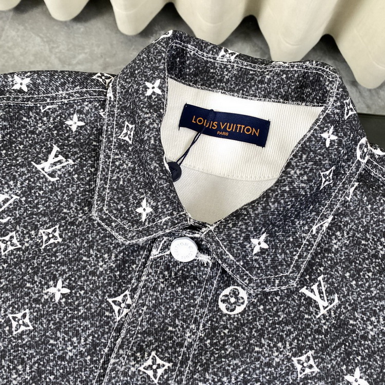 LV Jacket-050