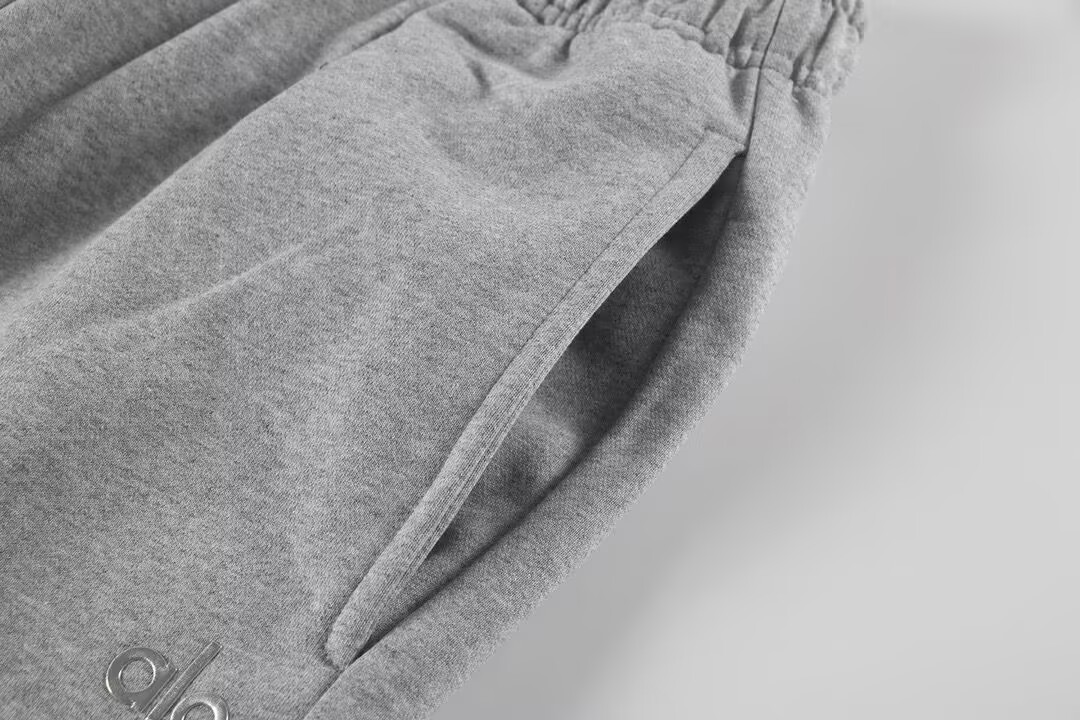 Alo Yoga Pants-001