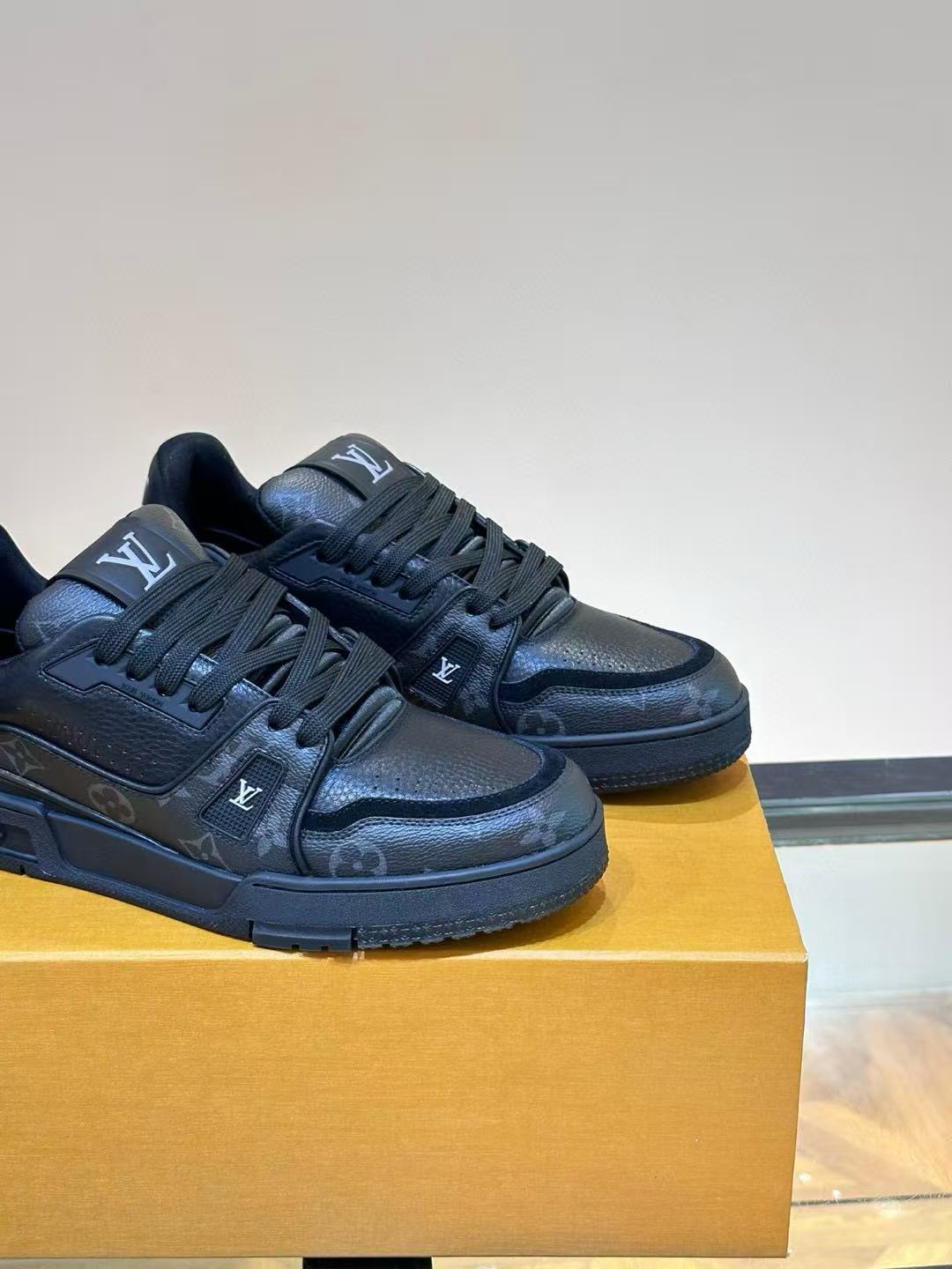 LV Shoes(AAA)-1249