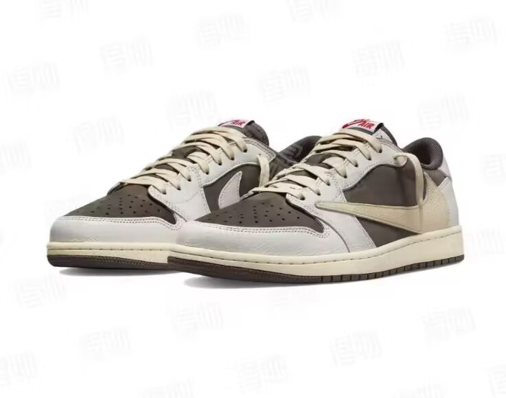 Air Jordan 1 Retro Low-333