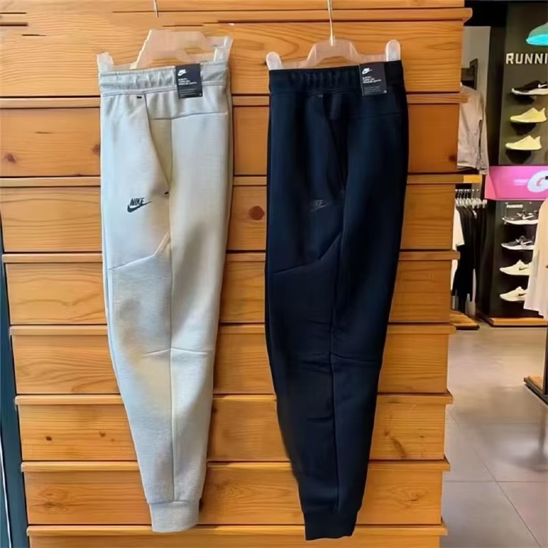Nike Suits-001