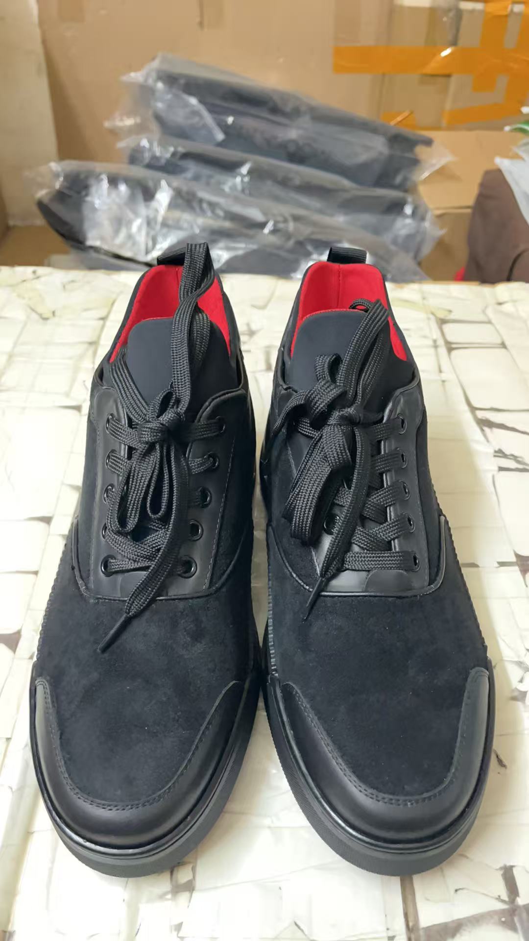 CL Men Shoes-394