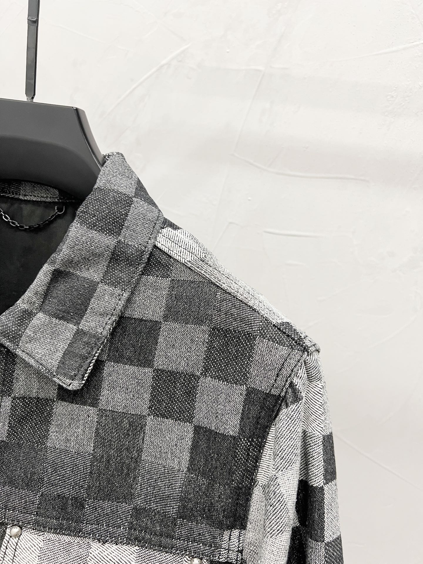 LV Jacket-157