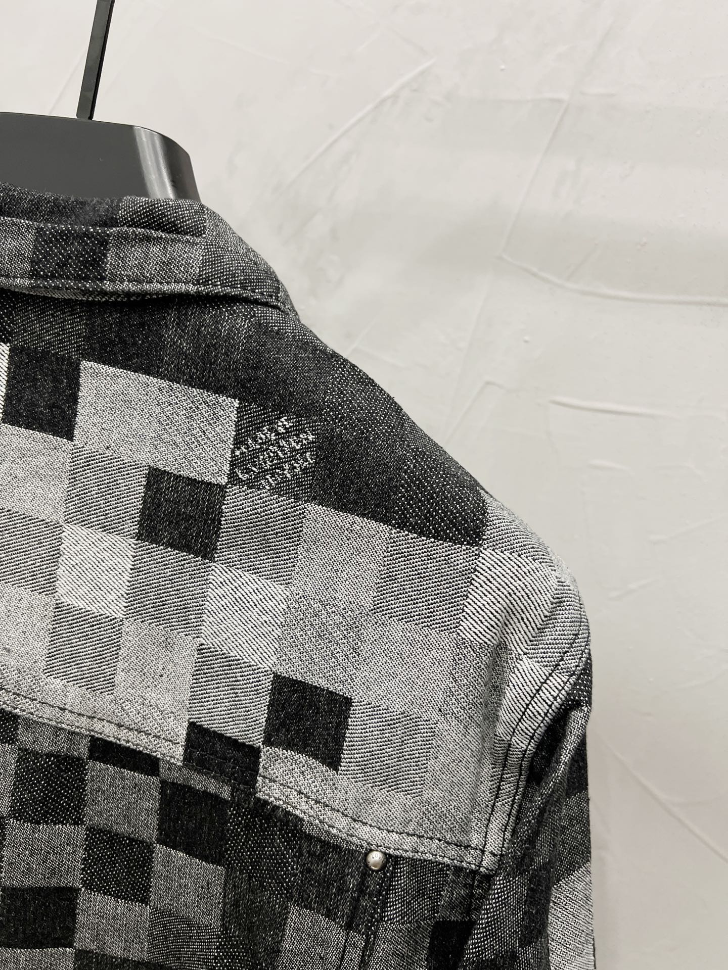 LV Jacket-157