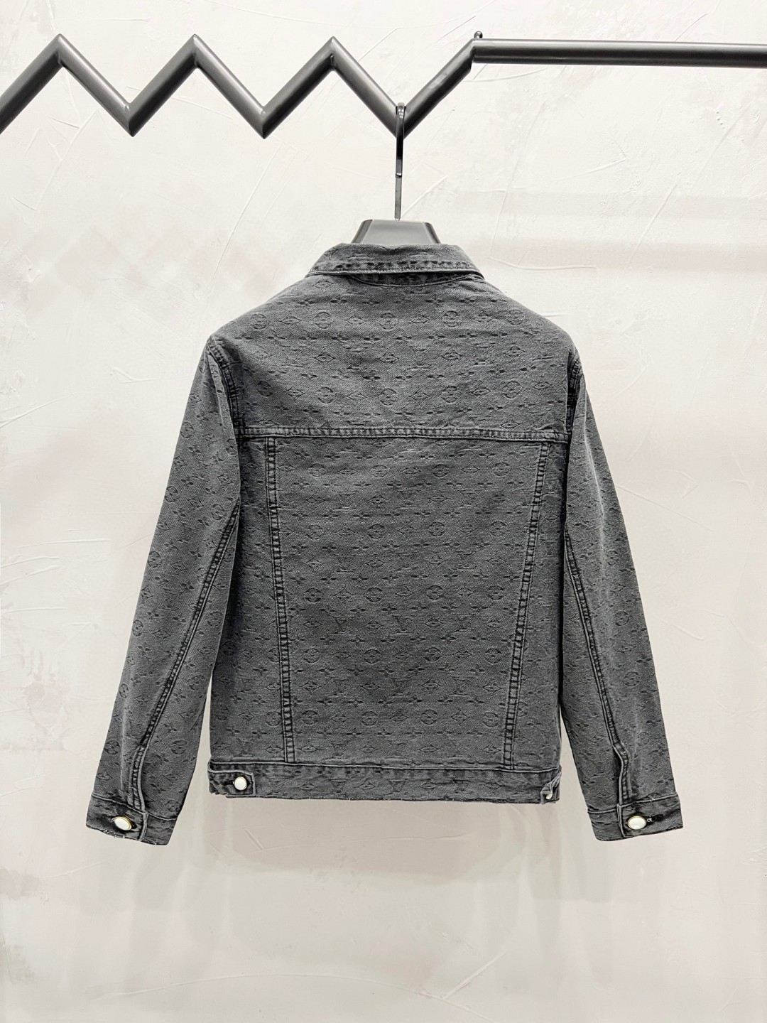 LV Jacket-158