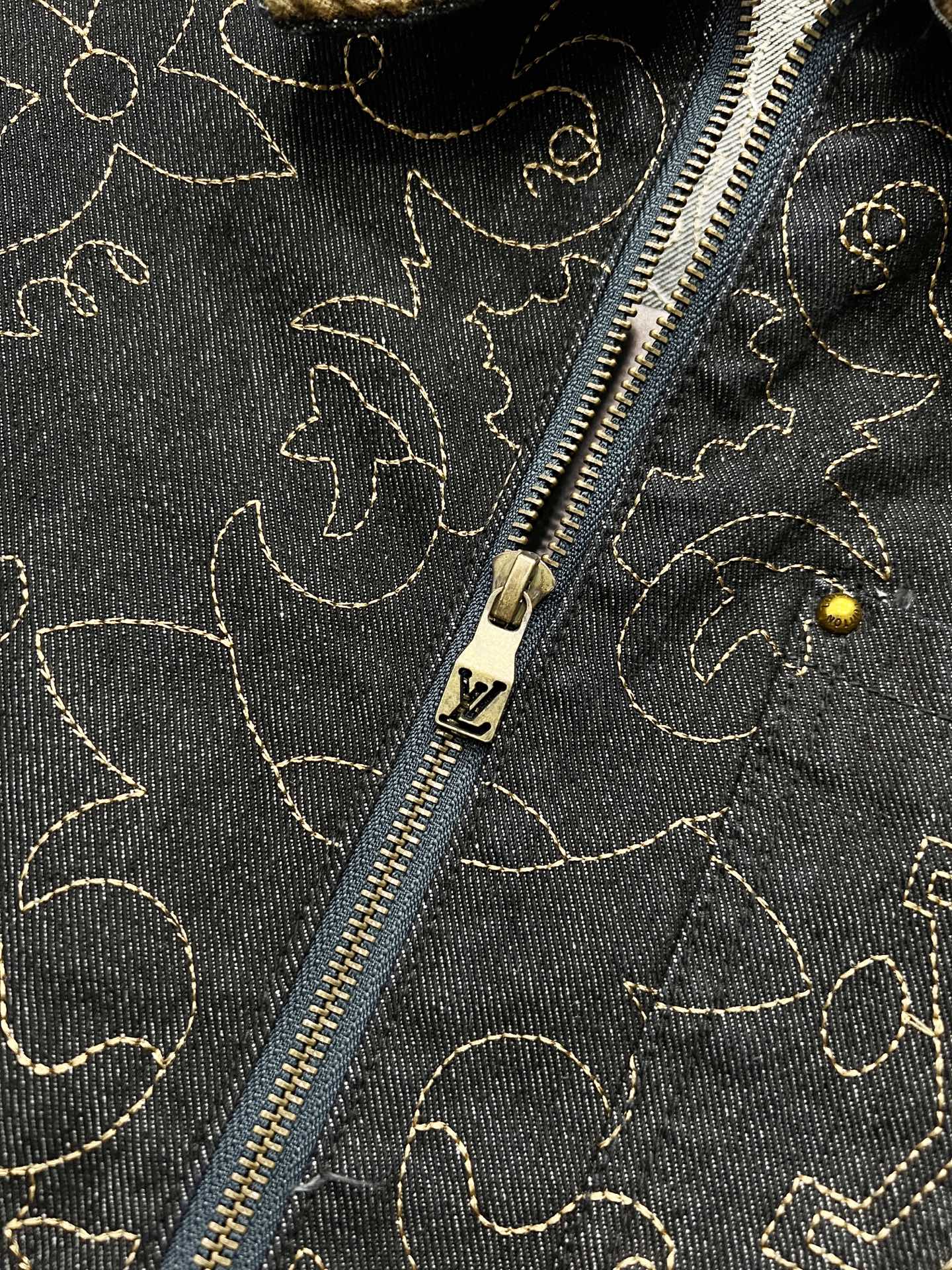 LV Jacket-166