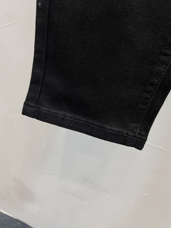 LV Jeans-089
