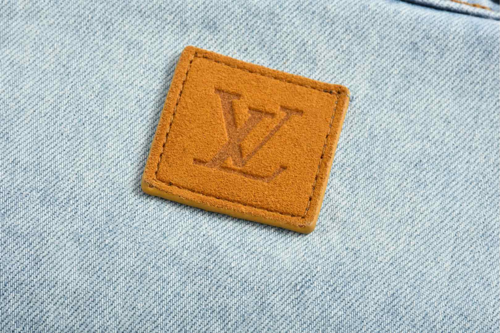 LV short shirt(AAA)-174
