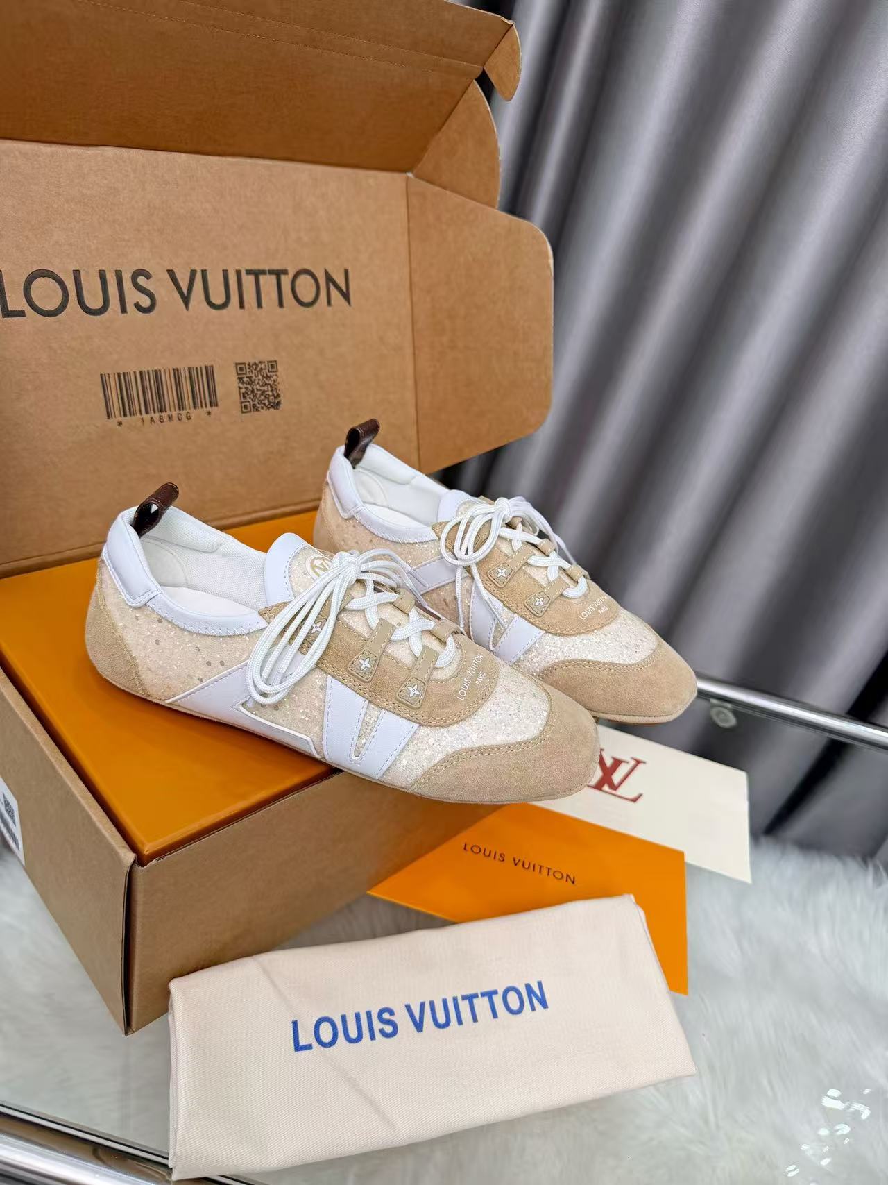 LV Shoes AAA(Women)-107