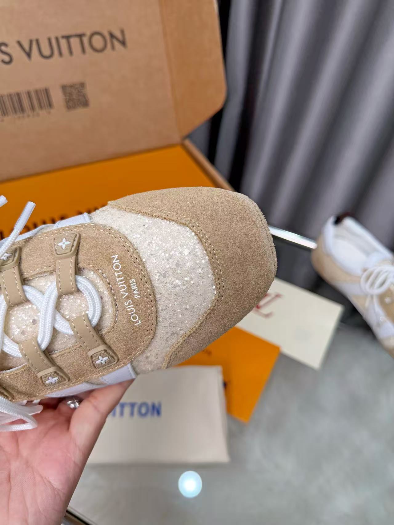 LV Shoes AAA(Women)-107