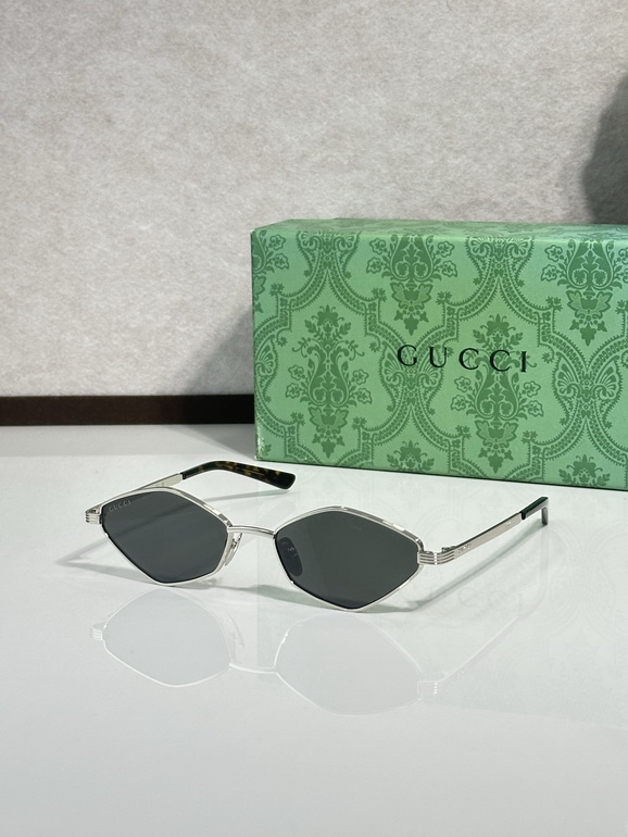 GUCCI Sunglasses(AAAA)-204