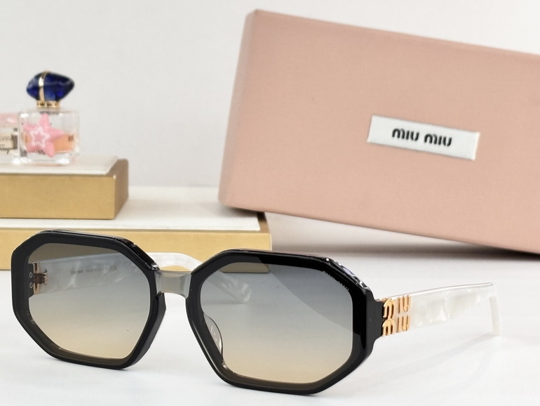 MIUMIU Sunglasses(AAAA)-307