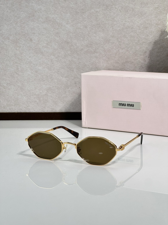 MIUMIU Sunglasses(AAAA)-1786