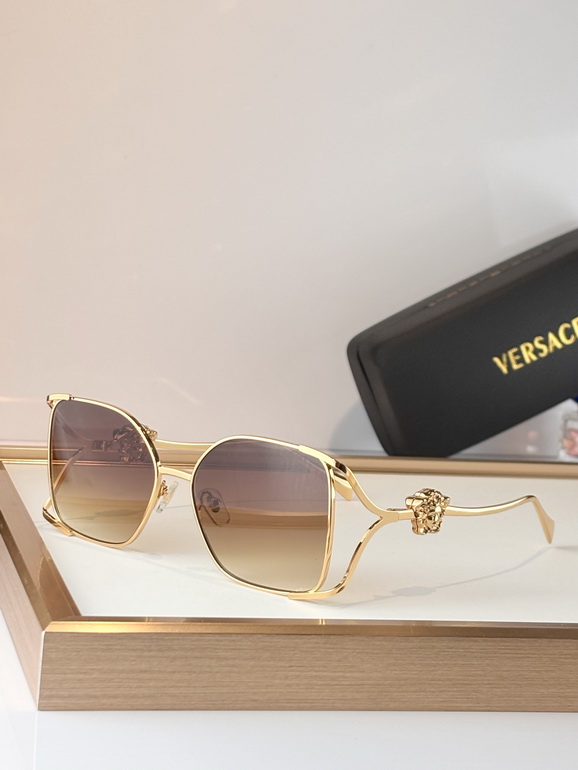 VERSACE Sunglasses(AAAA)-235