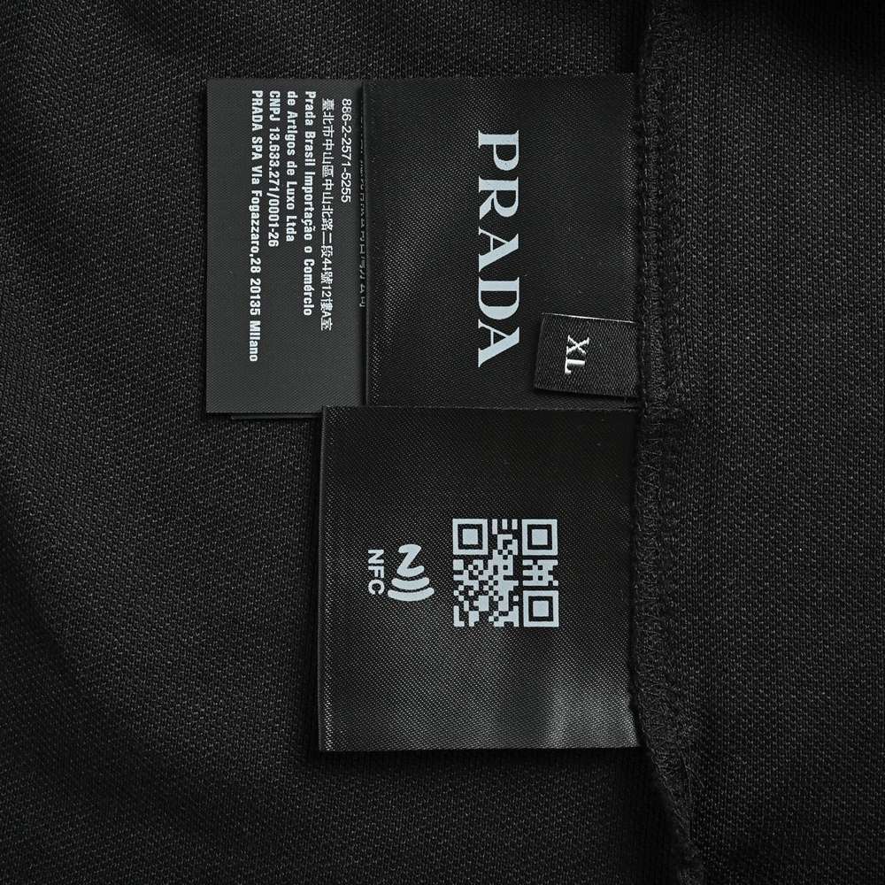 Prada Polo-008
