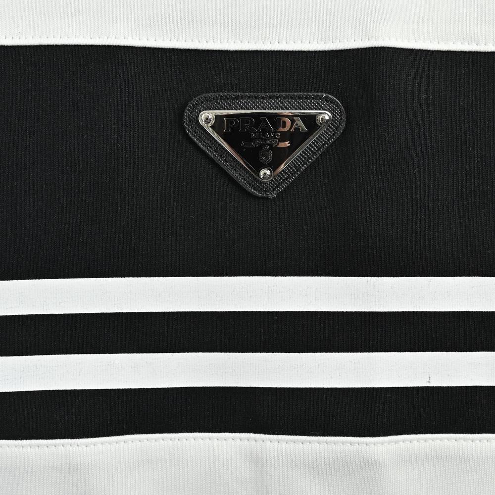Prada T-shirts-573