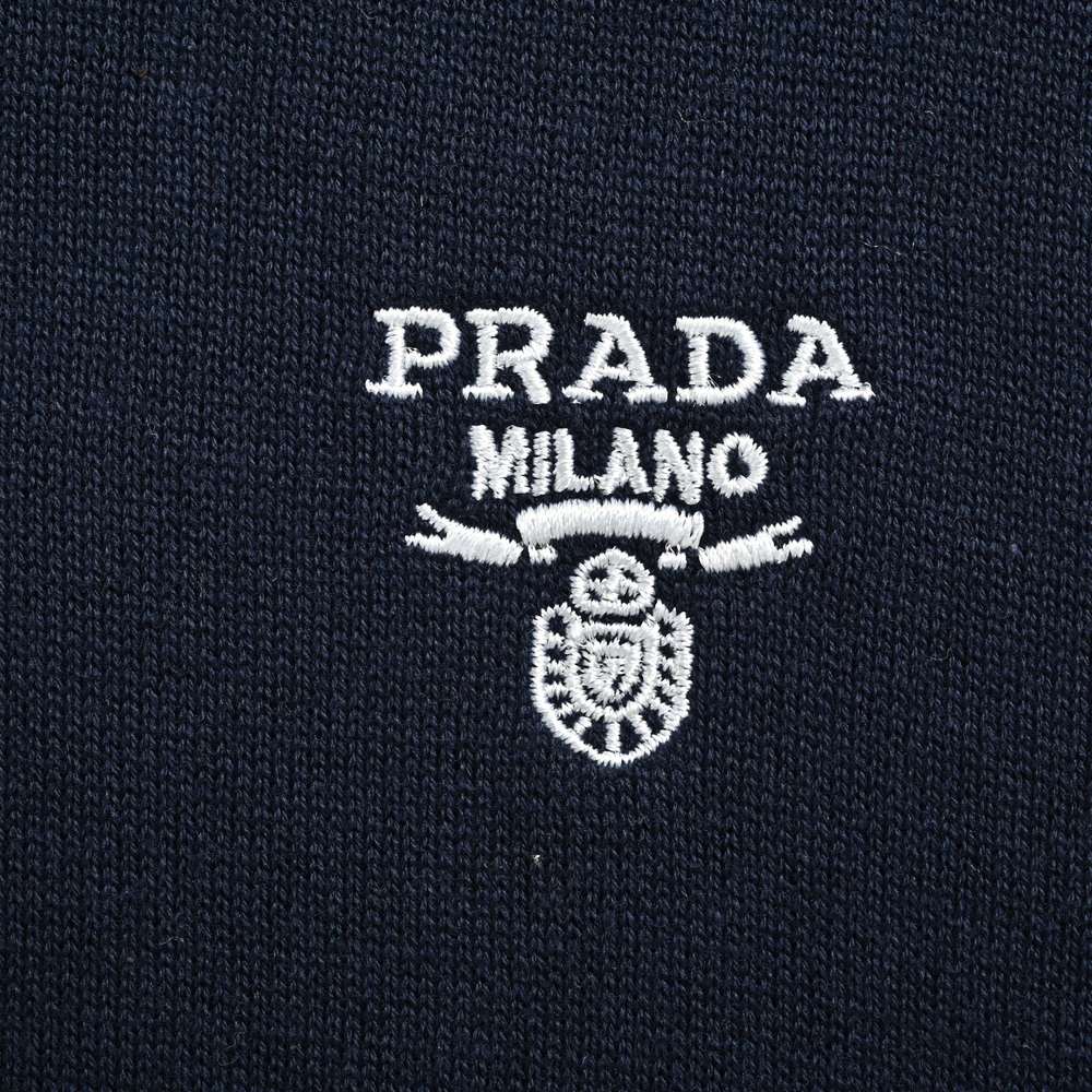 Prada Polo-061
