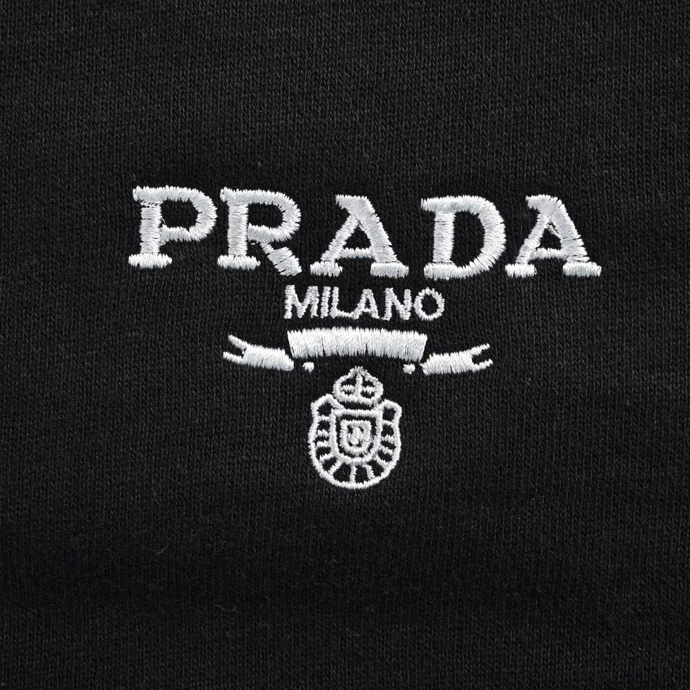 Prada Shorts-051